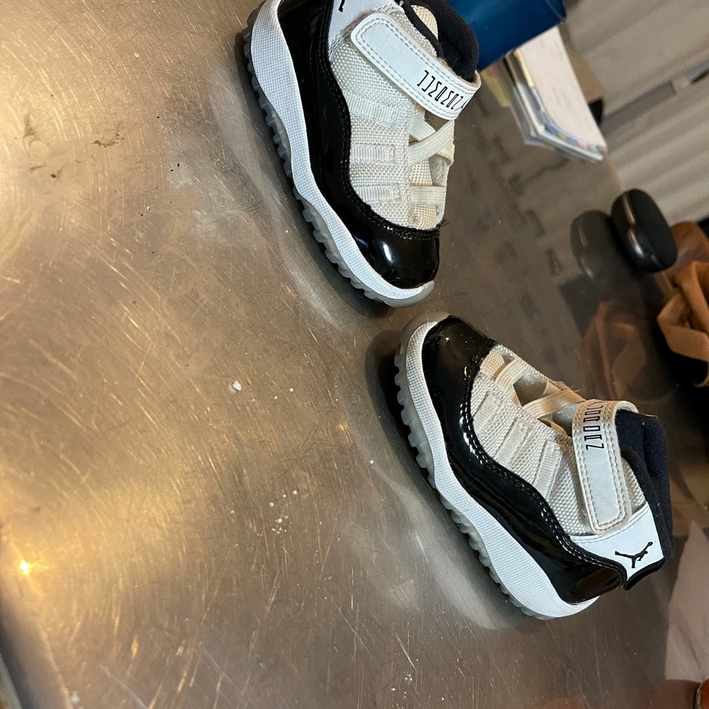 Toddler Jordan shoes